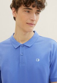 TOM TAILOR DENIM MIT LOGO - Pólóing - blueberry blue