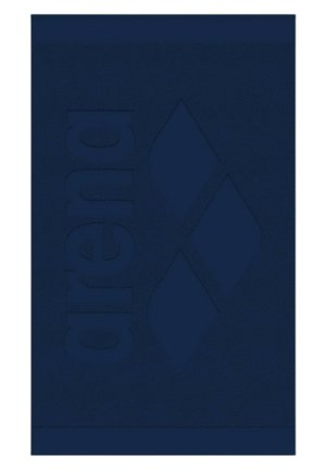 Tappetino rettangolare blu scuro con la parola "arena" e tre forme a diamante in rilievo sulla sua superficie.