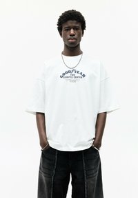 Thumbnail Image 3
