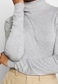 Vero Moda Sweter