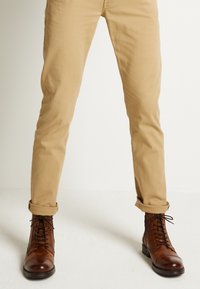 Jack & Jones Bottines à lacets - cognac