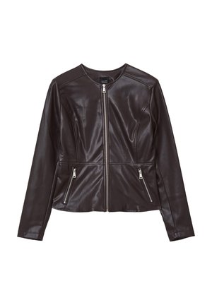 Giacca in ecopelle marrone con colletto rotondo, chiusura frontale con zip e due tasche laterali con zip. Presenta un motivo testurizzato e una silhouette aderente.