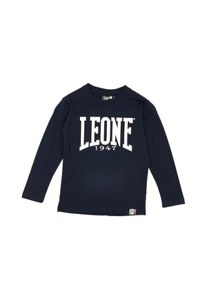Chemise bleu marine à manches longues avec de grandes lettres blanches « LEONE 1947 » sur la poitrine, présentée sur un fond blanc.
