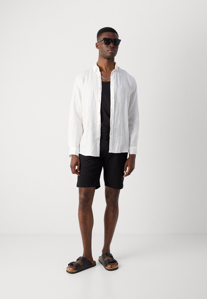 INDICODE JEANS EXCLUSIVE PACK Shorts black/irish creme/nero