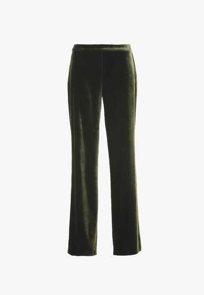 Tumši zaļi samta taisnās kājas bikses ar elastīgu jostu, parādītas uz balta fona.