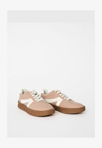 Selezionato, light pink