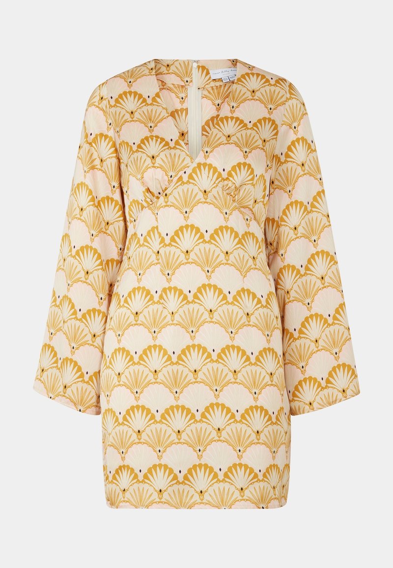 Robe portefeuille courte à manches longues, motif éventail doré et crème, encolure en V, et fermeture éclair discrète dans le dos.