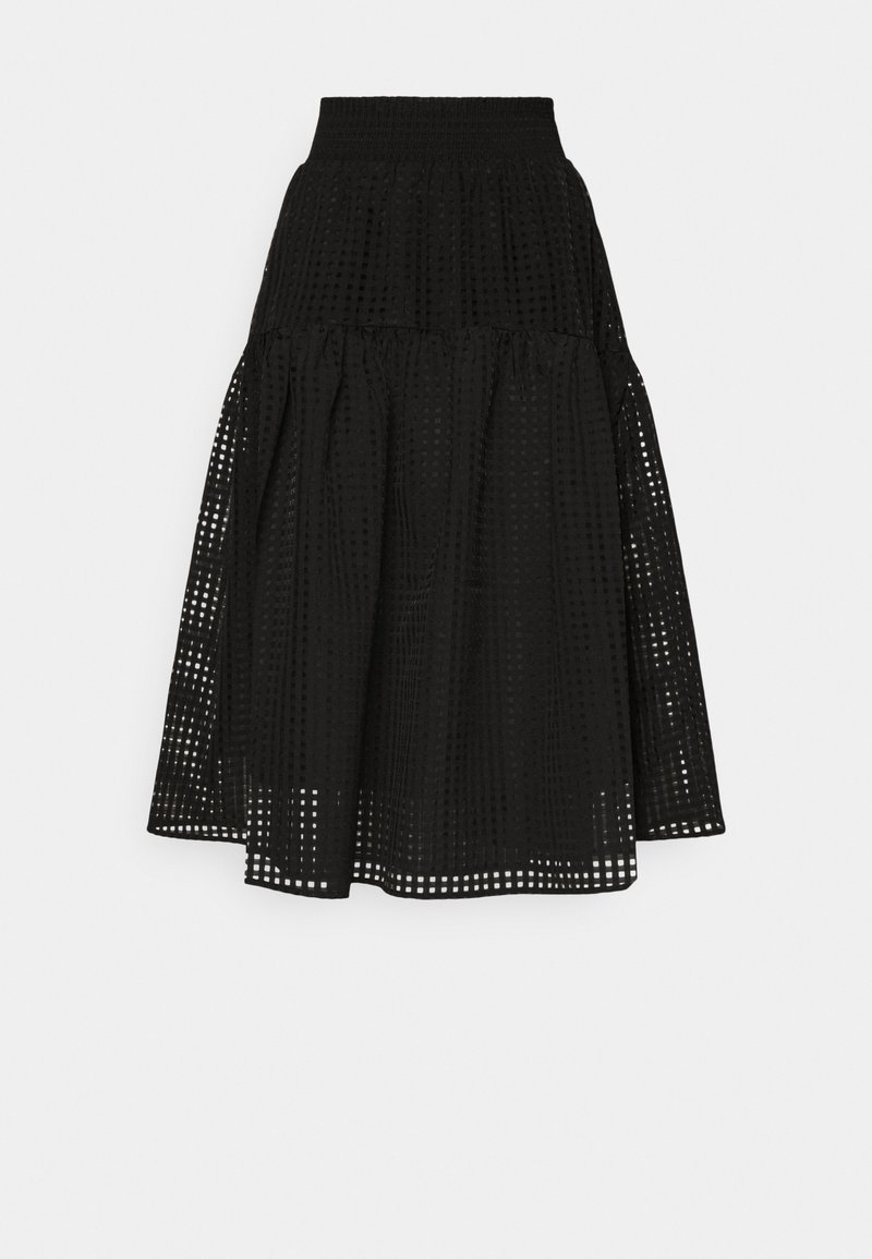 Jupe noire avec un design à volants, fabriquée en tissu texturé avec un motif en grille, taille élastique et ourlet mi-long.