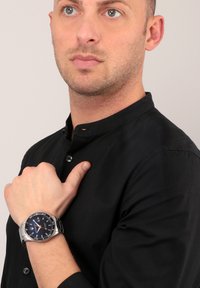 Maserati QUARZ SFIDA 44MM Watch edelstahl/grey Zalando