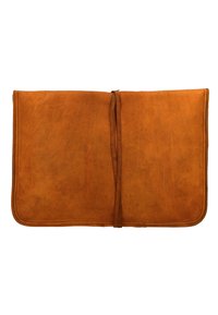 Bruine leren portfolio met een gladde textuur, afgeronde hoeken en een centrale striksluiting. Het oppervlak vertoont subtiele natuurlijke variaties.