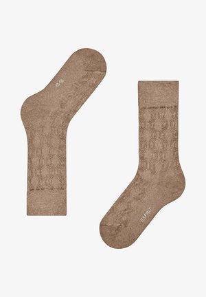 Paar hellbraune Knöchelsocken mit dezentem Zopfmuster und dem Markennamen "ESPRIT" nahe den Zehen gedruckt.