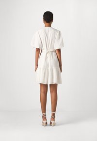 YAS YASVILMA WRAP DRESS - Dnevna obleka - star white