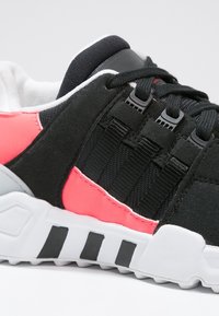 adidas Originals EQUIPMENT SUPPORT - Sneakers - core black/turbo