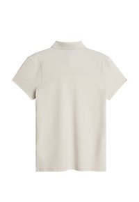 Pikétröja i ljusbeige, kortärmad, med en texturerad övre ryggpanel. Slät tyg med en klassisk kragdesign.
