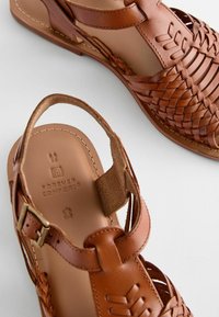 Next WEAVE HUARACHES - Sandaalit nilkkaremmillä - tan brown