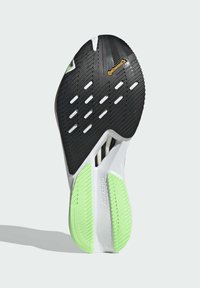 adidas Performance ADIZERO BOSTON 12 - Tenisice za cestovno trčanje - aurora black  metalic   green spark