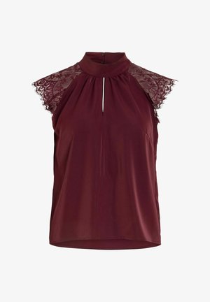Ærmeløs bordeauxbluse med blonde-kap-ærmer, høj krave med knaplukning og frontnøglehul.
