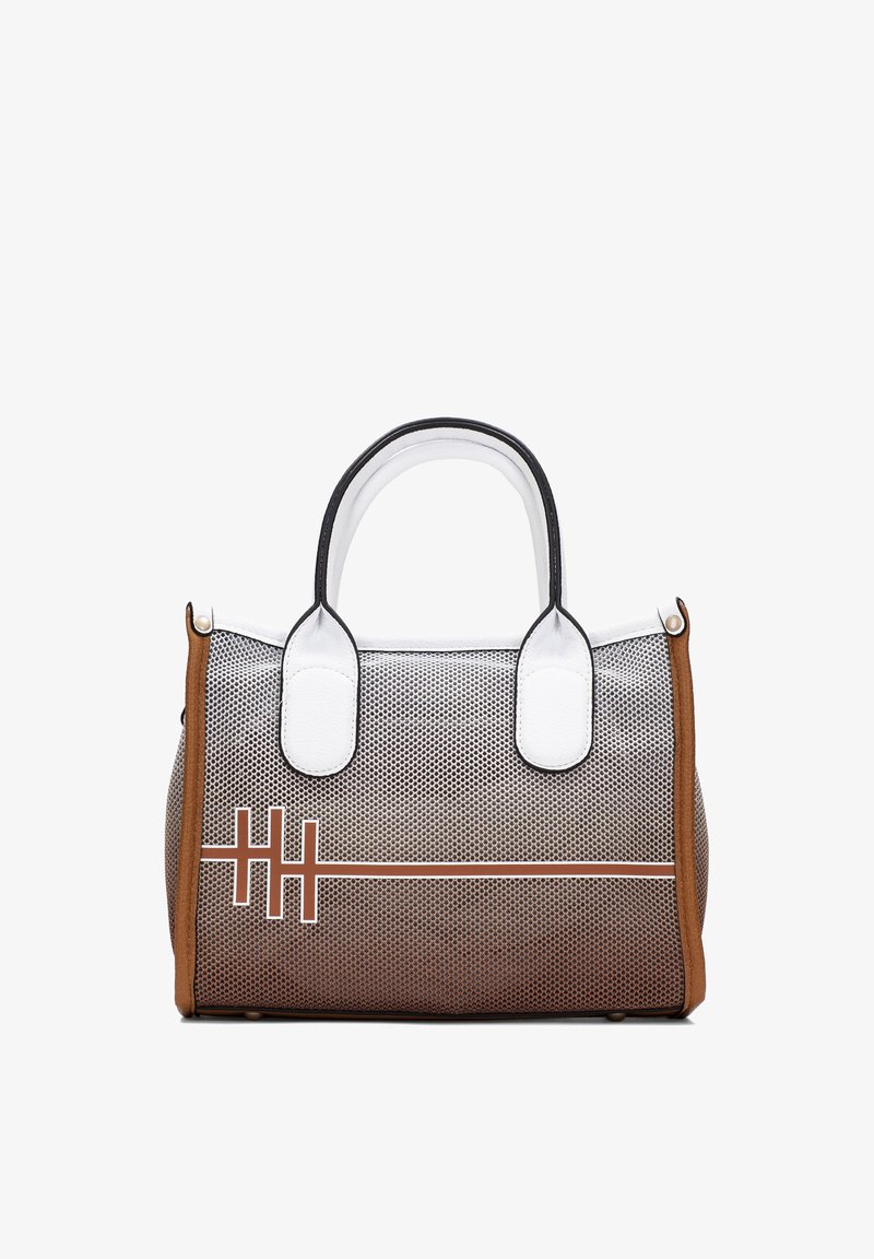 Grå hålformad handväska med vita och bruna detaljer. Har rundade handtag och en minimalistisk design med ett horisontellt linjemönster.
