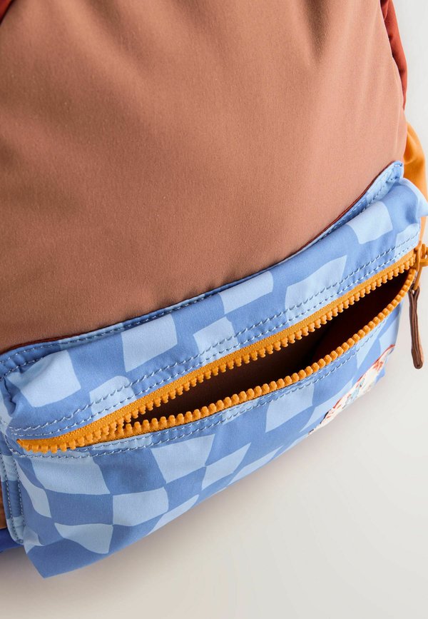 Schulranzen – colourblock check