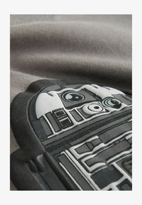 Non selezionato, charcoal grey