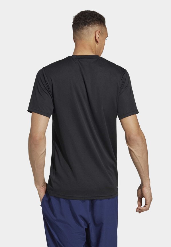 TRAIN ESSENTIALS T-SHIRT - Sports T-shirt3