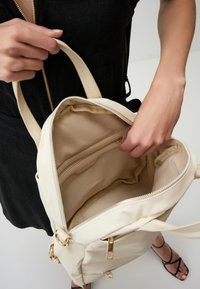 Jimmy Key Zaino da viaggio - beige