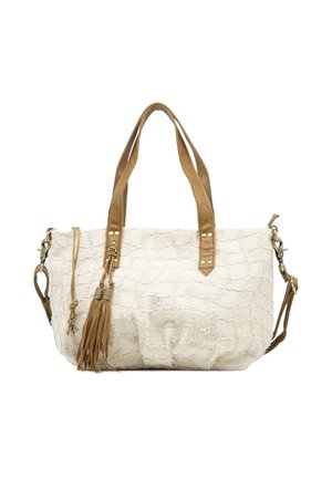 Sac cabas texturé crème avec poignées en cuir fauve, bandoulière amovible et glands décoratifs en cuir.