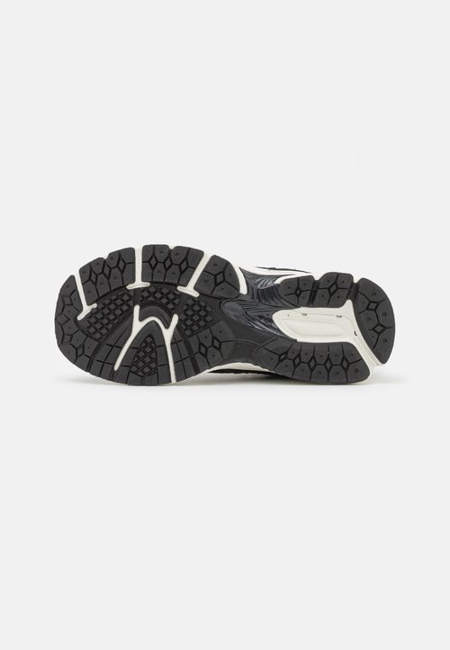 New Balance gc2002 37 — photo 5
