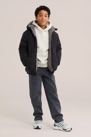 WE Fashion, Forro polar - black