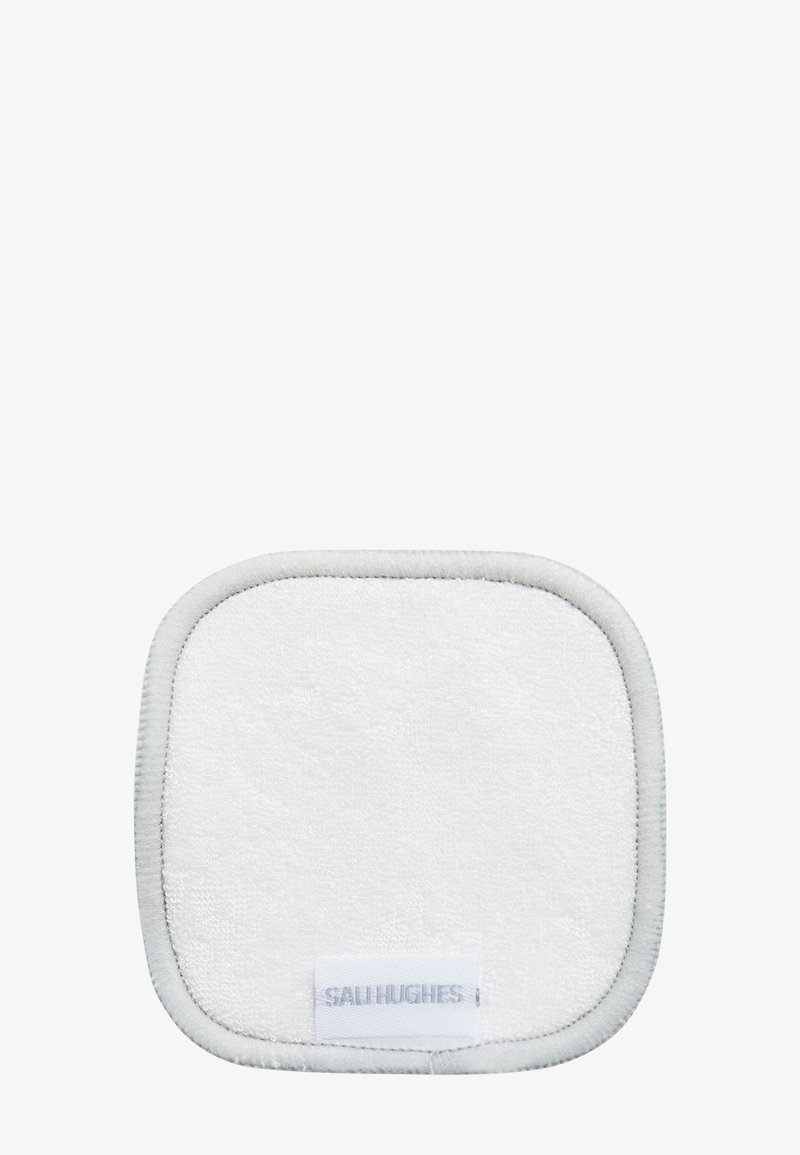 SKIN by Revolution REVOLUTION SKINCARE X SALI HUGHES MAKE UP REMOVER PADS - Makeup sponges & blenders