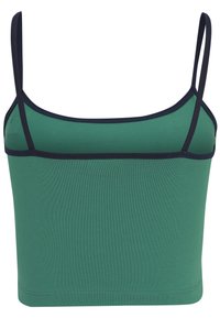 Grön kortärmad tanktop med en slät yta, tunna axelremmar och en marinblå kant runt halsringningen och ärmhålen.
