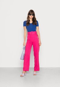 Pieces PCKITTE - T-shirt básica - mazarine blue