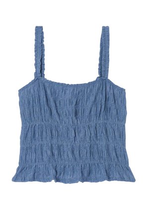Top court bleu sans manches smocké avec bretelles à volants et tissu texturé.