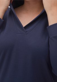 Triangle Jersey con capucha - dark blue