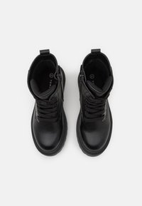 Tommy Hilfiger PIXIE UNISEX - Škornji z vezalkami - black