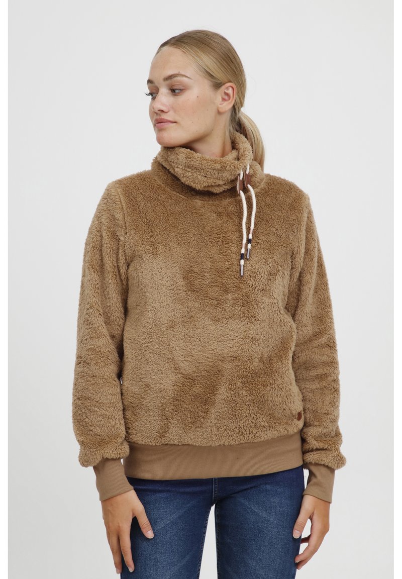 Brun fleece pullover med høj krave og justerbare snore. Ribbet manchetter og kant, med blødt, tekstureret stof.