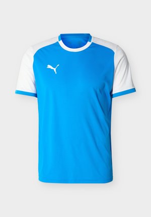 T-shirt de sport Puma à manches courtes bleu et blanc avec col rond et logo Puma sur le côté droit de la poitrine.