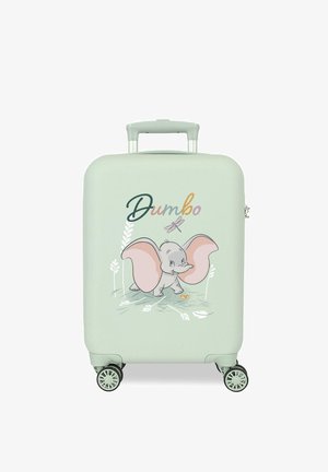 Pequeña maleta verde pastel con cuatro ruedas, ilustración del elefante de dibujos animados Dumbo, una libélula y el texto "Dumbo" en el frente.