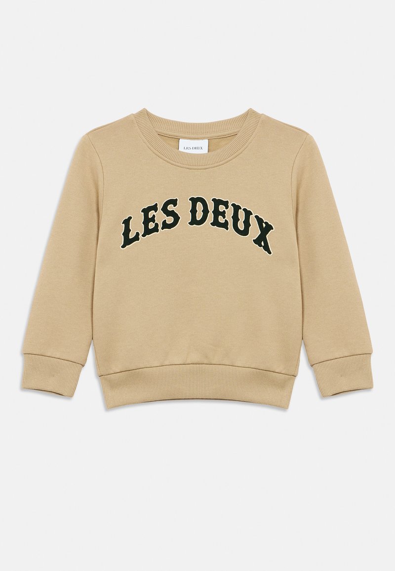 Μπεζ φούτερ κατασκευασμένο από απαλό ύφασμα με ριμπ λεπτομέρειες στη λαιμόκοψη και τις μανσέτες. Διαθέτει κεντητό το λογότυπο "LES DEUX" σε σκούρο πράσινο στο μπροστινό μέρος.