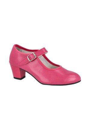 Zapato Mary Jane de cuero rosa con tacón bajo de bloque y correa con hebilla plateada sobre el empeine, mostrado sobre un fondo blanco.