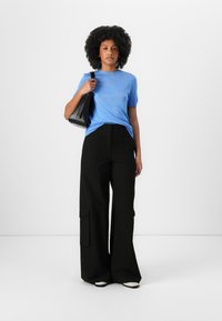 Calvin Klein Pulover - blue twilight