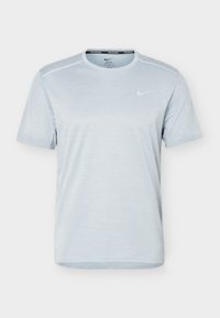 Unselected, grey fog/particle grey