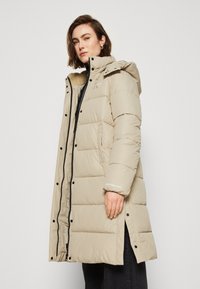 Calvin Klein Jeans MONOLOGO LONG PUFFER - Winter coat - plaza taupe