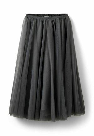 Szürke tüllszoknya, ráncolt, elasztikus derékkal, több rétegű, amely térfogatot és könnyű textúrát biztosít.