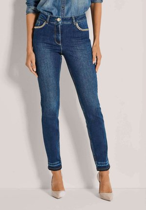 SLIM FIT MIT KETTENDETAILS - Slim fit jeans - darkblue