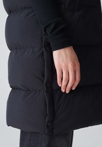 OPUS WIGILO - Weste - black