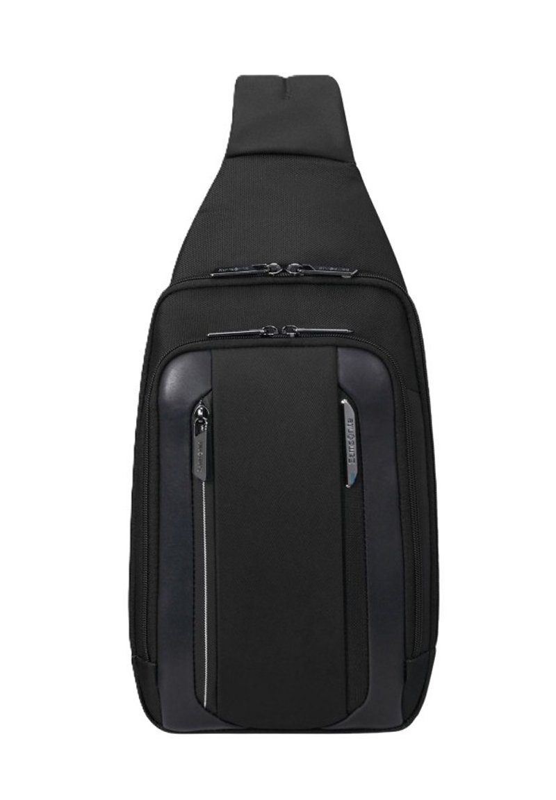 Borsa a tracolla nera con un design elegante e moderno, caratterizzata da un tessuto liscio, diverse tasche con cerniera e accenti a contrasto.