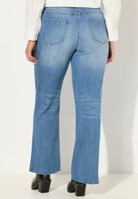 Ulla Popken STRETCH - Džíny Bootcut - light blue