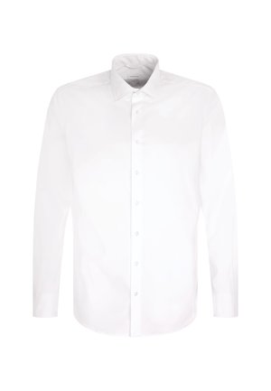 Witte lange mouwen blouse met knopen en een puntige kraag, platliggend getoond tegen een witte achtergrond.
