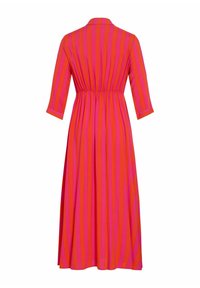 Robe longue ajustée à rayures verticales vives rose et orange, équipée d’un col, de manches trois-quarts et d’une taille élastique.